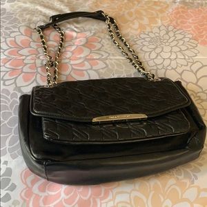 Shop this women fabulous shoulder bag.